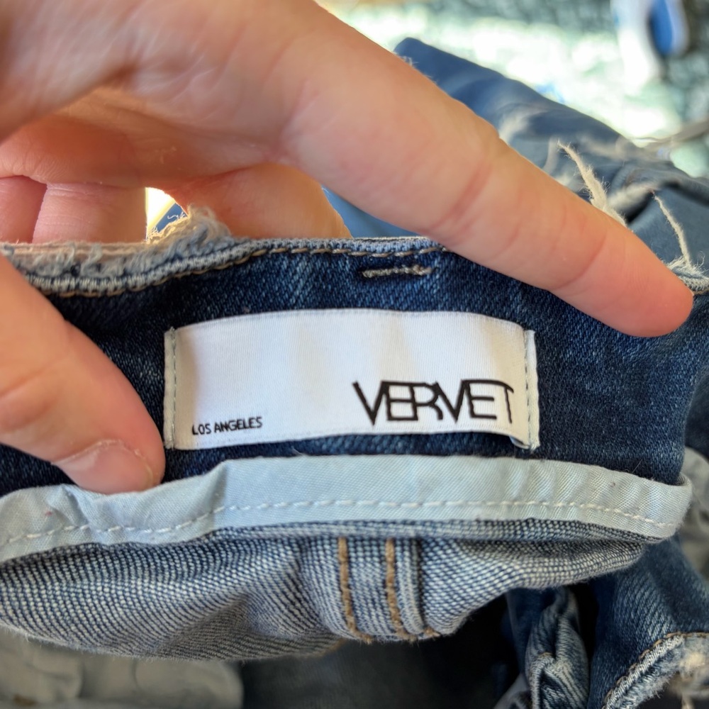 Vervet Distressed Cuff Crop Skinny Jeans - Picture 3 of 15